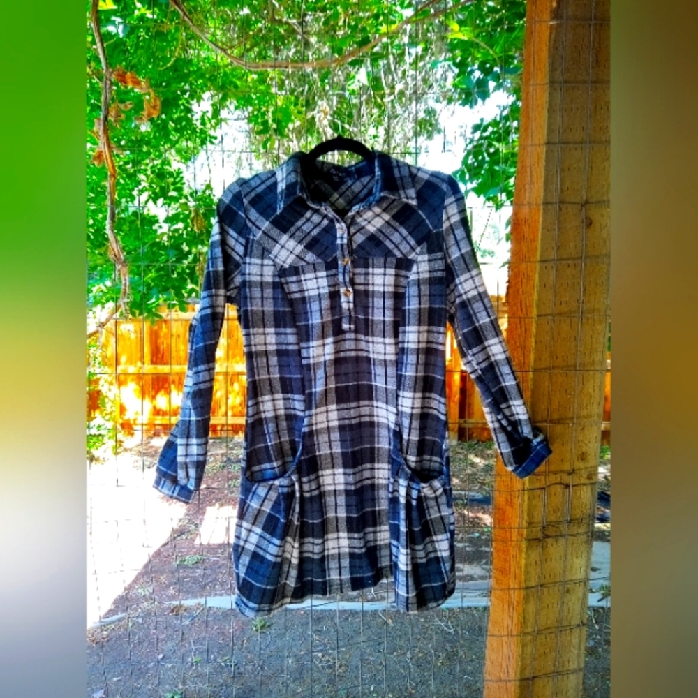 women's flannel with pockets!